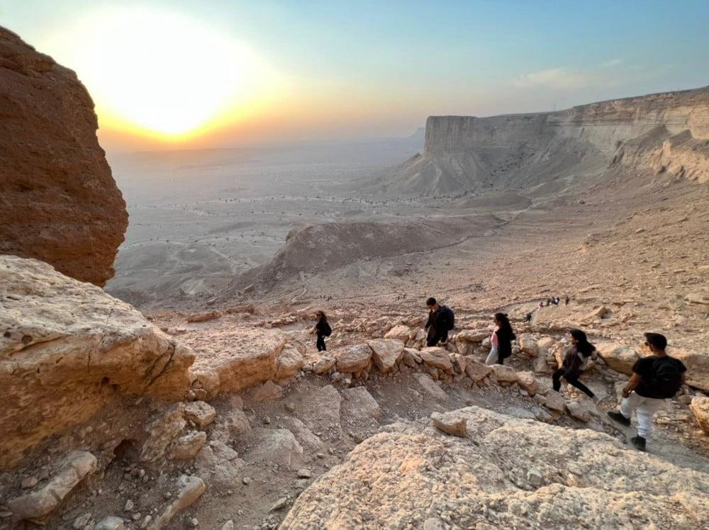 Hiking Khashm Al Husan Image 5